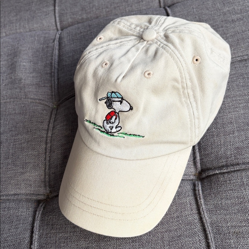 Peanuts Cream Baseball Cap with Embroidered Snoopy